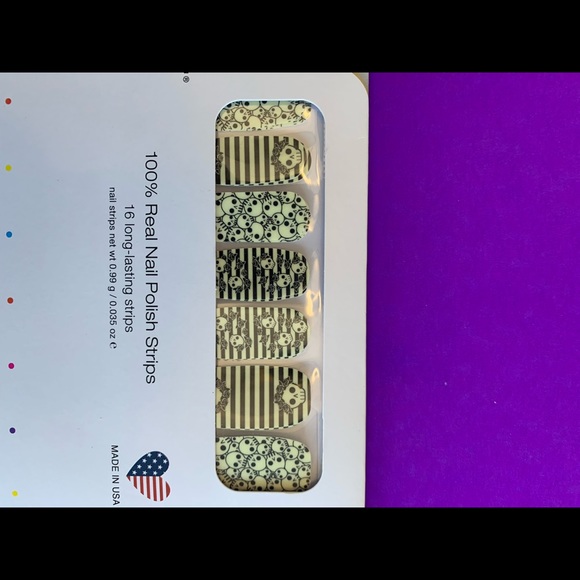 Color Street Literally Dead - Picture 2 of 4